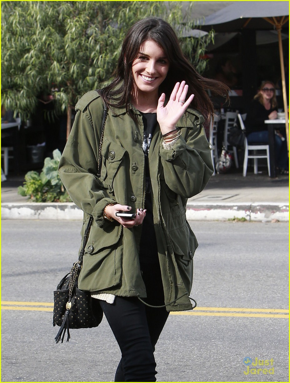 Ashley Tisdale & Shenae Grimes: Toast-y Twosome | Photo 641375 - Photo