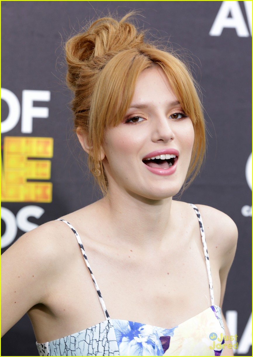 Bella Thorne & Tristan Klier: Hall of Game Awards 2014 | Photo 644452