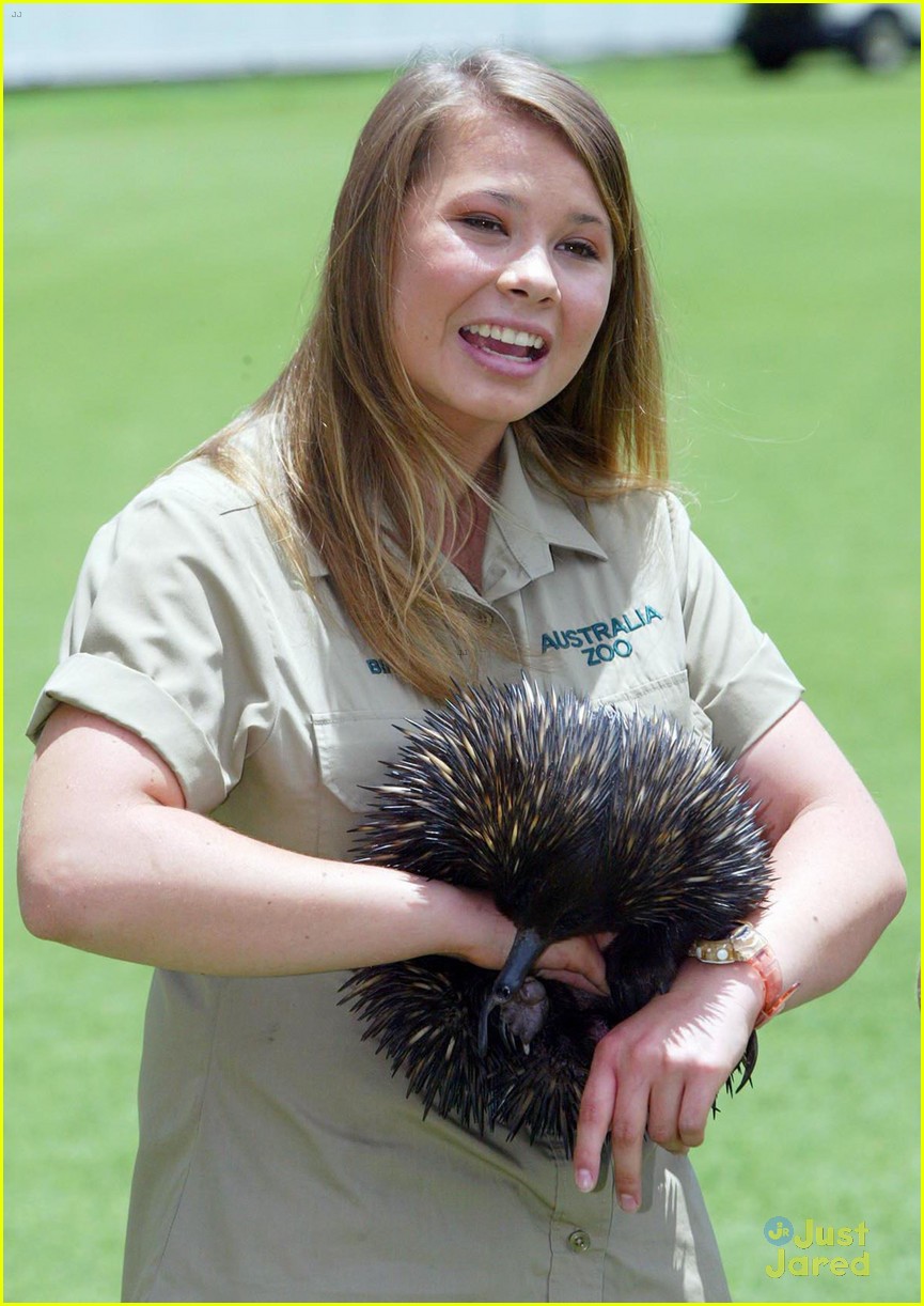 Full Sized Photo Of Bindi Irwin Brisbane Lions Afl Club Ambassador 02 