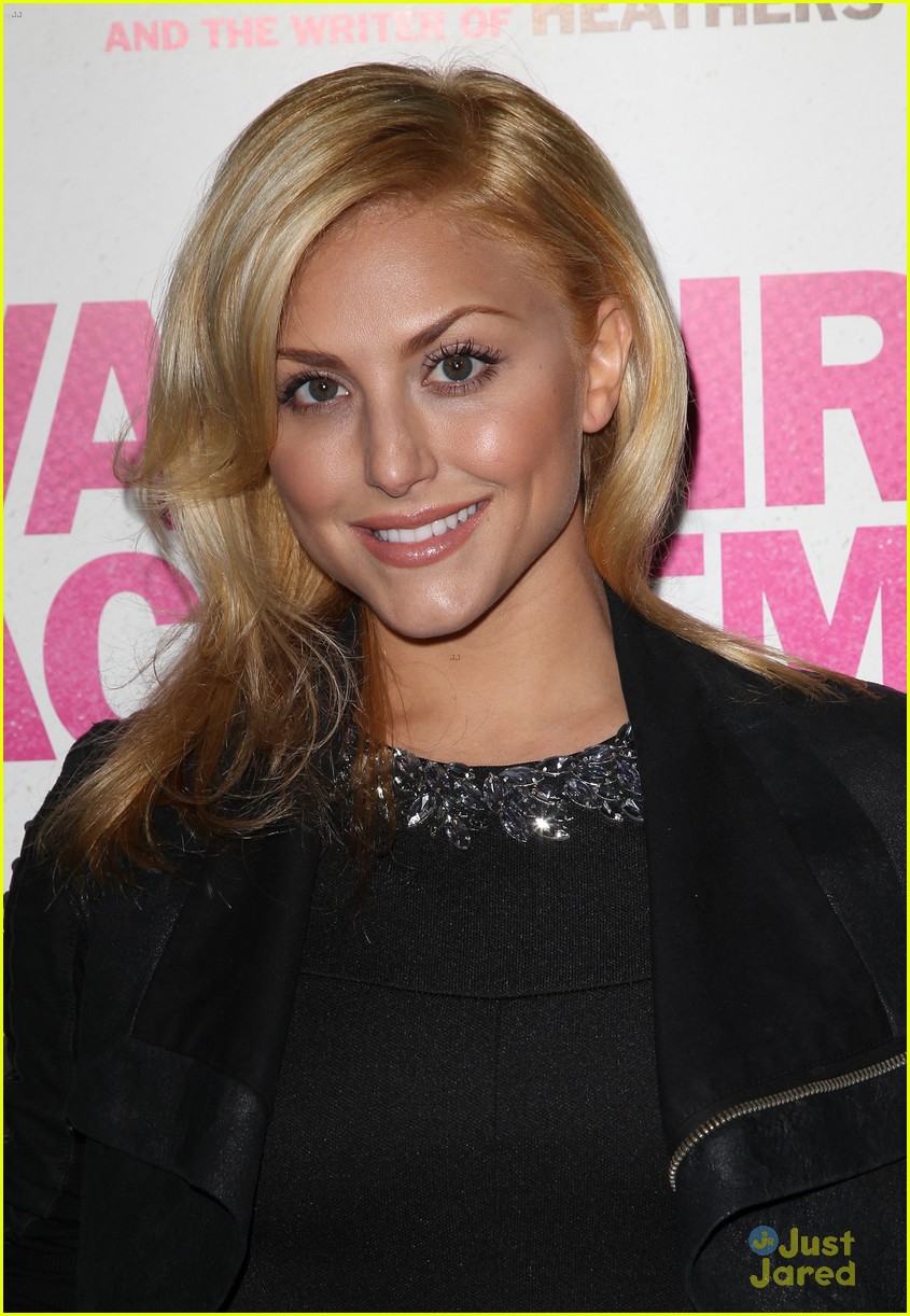 Full Sized Photo of cassie scerbo jake short vampire academy premiere