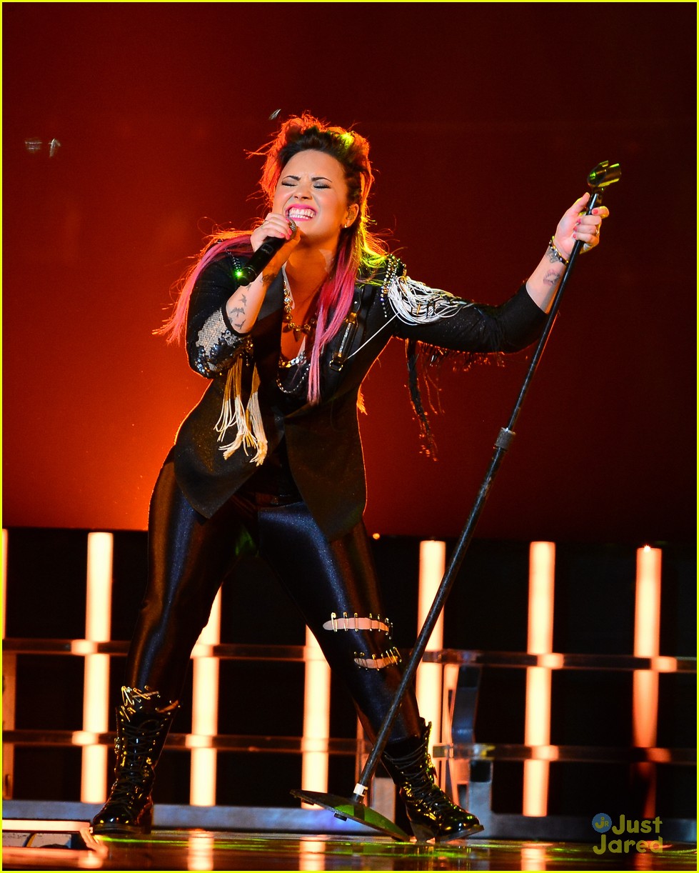 Demi Lovato Stands Up to Haters 'I Get Knocked Down, But I Get Up Again' Photo 647435 Photo Demi Lovato Stands Up to Haters 'I Get Knocked Down, But I Get Up Again' Photo 647435 Photo