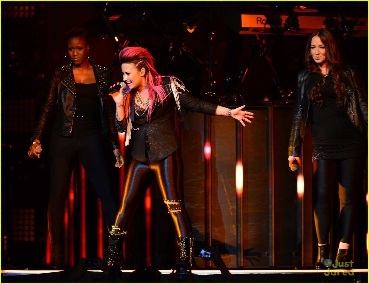 Demi Lovato Stands Up to Haters 'I Get Knocked Down, But I Get Up Again' Photo 647461 Photo Demi Lovato Stands Up to Haters 'I Get Knocked Down, But I Get Up Again' Photo 647461 Photo