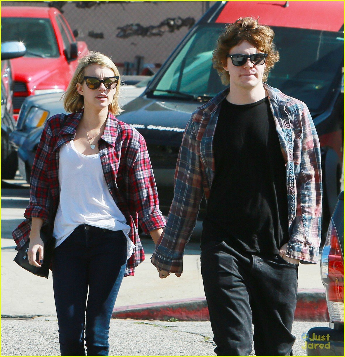 Emma Roberts: Birthday Lunch with Evan Peters | Photo 643262 - Photo ...