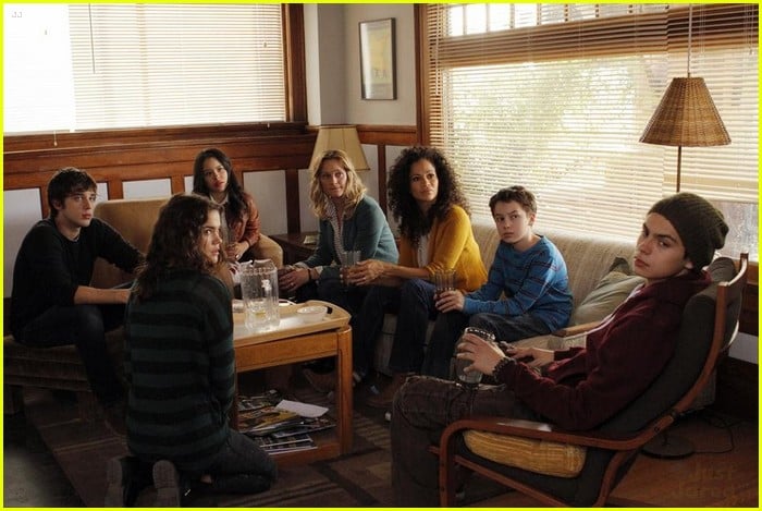 'The Fosters' Visit Callie At Group Home in Tonight's Episode - See The ...