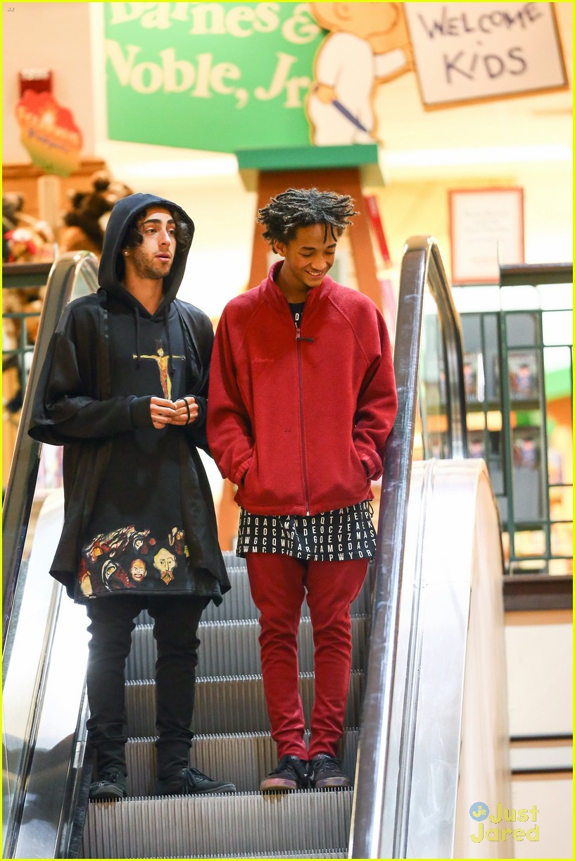 Kid Cudi & Jaden Smith Wore Insane Outfits After 2022 Tour Stops