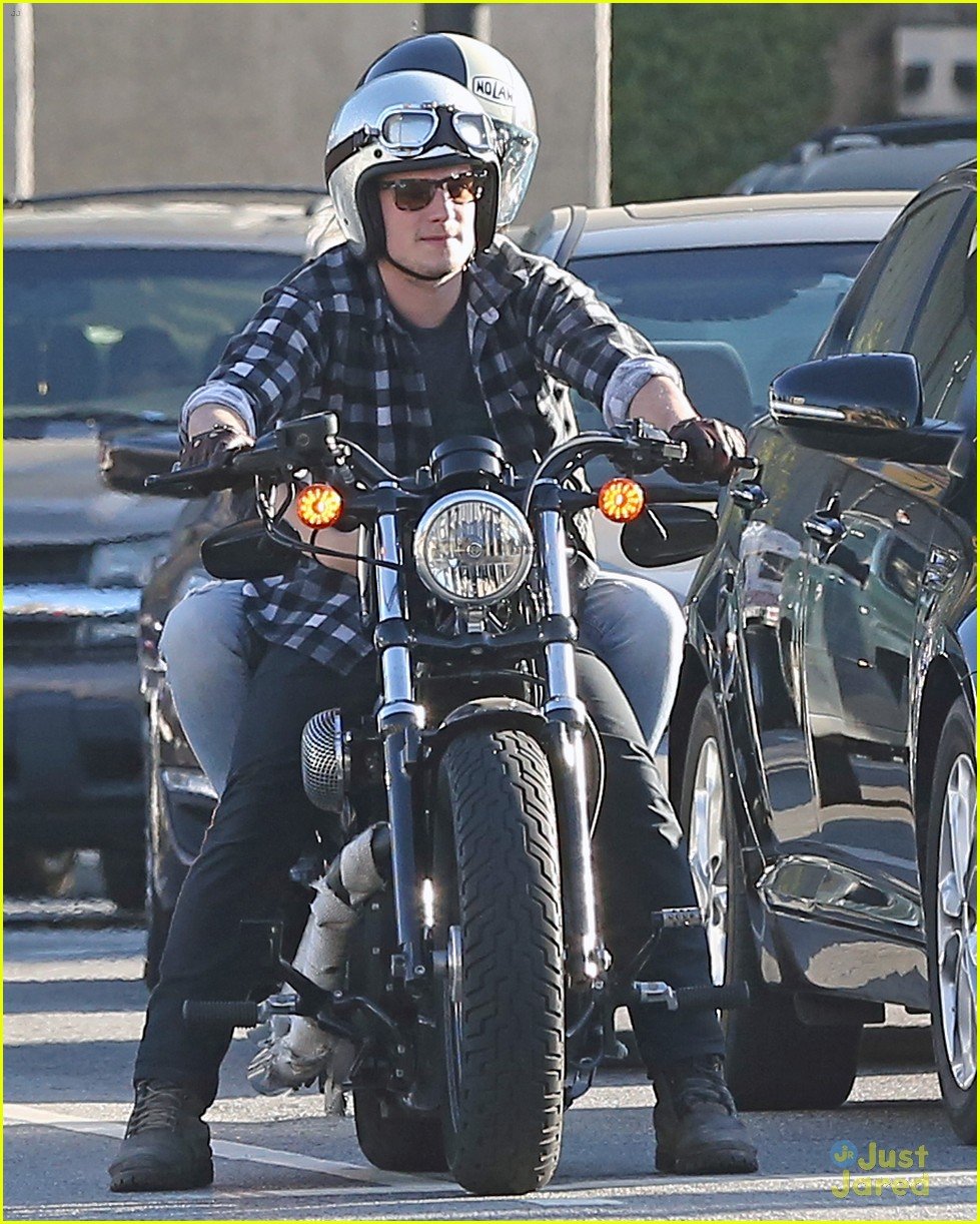 Full Sized Photo of josh hutcherson motorcycle spin with mystery gal 04 ...