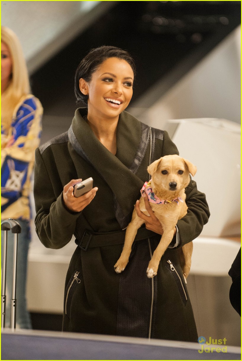 Kat Graham: Kisses From Pup Izzy at LAX | Photo 644483 - Photo Gallery