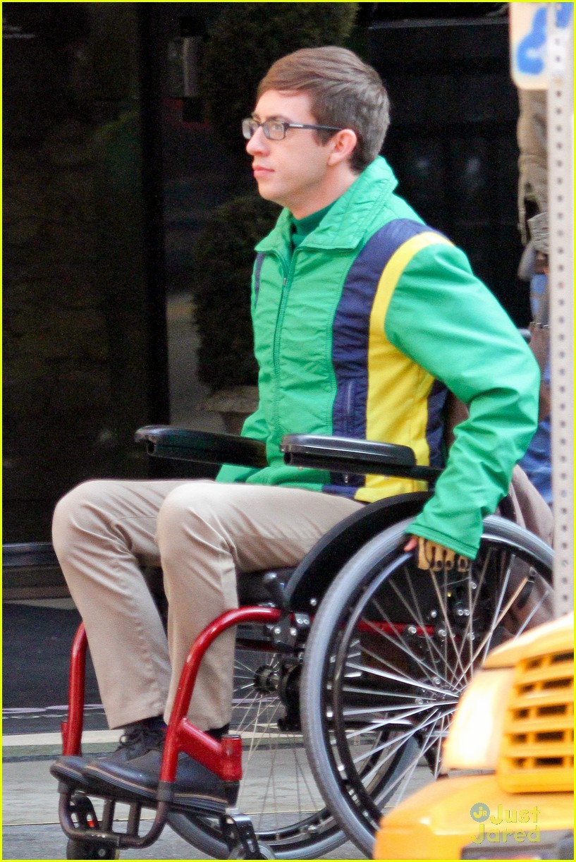 Kevin McHale Wheelchair RunIn on 'Glee' Set Photo 645327 Photo