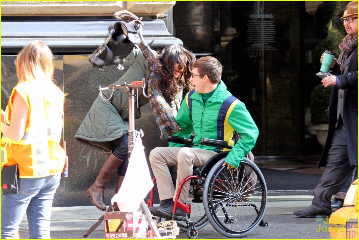 Kevin McHale Wheelchair RunIn on 'Glee' Set Photo 645340 Photo