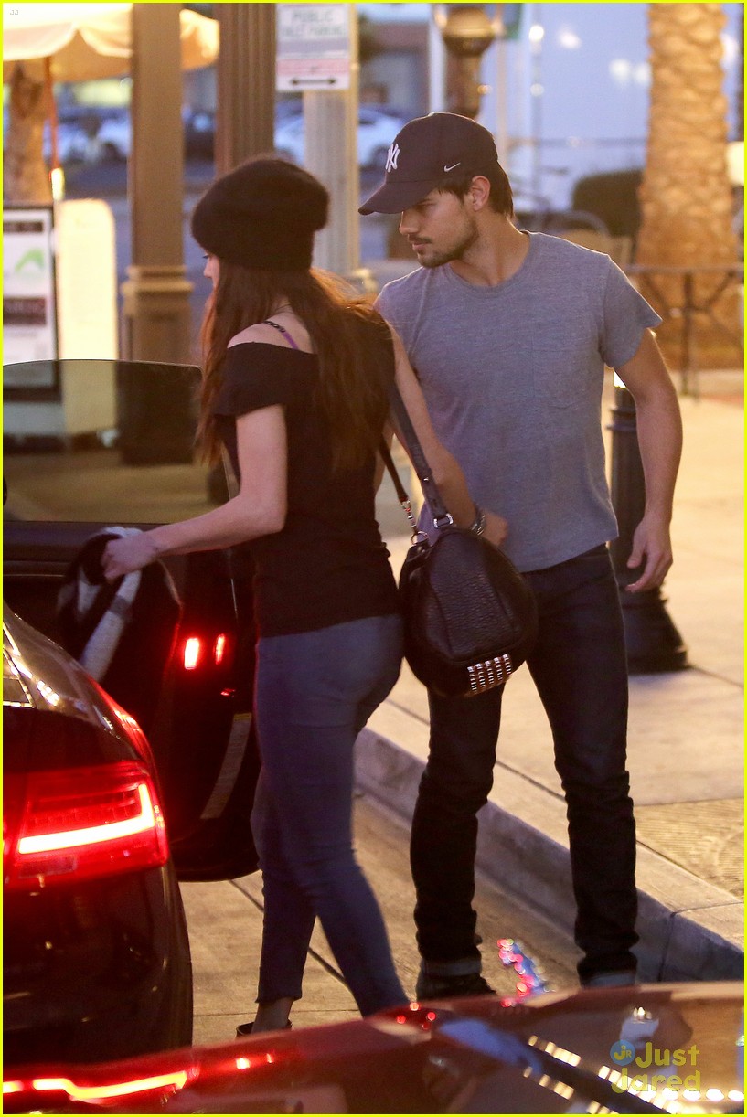 full-sized-photo-of-taylor-lautner-marie-avgeropoulos-date-night-07