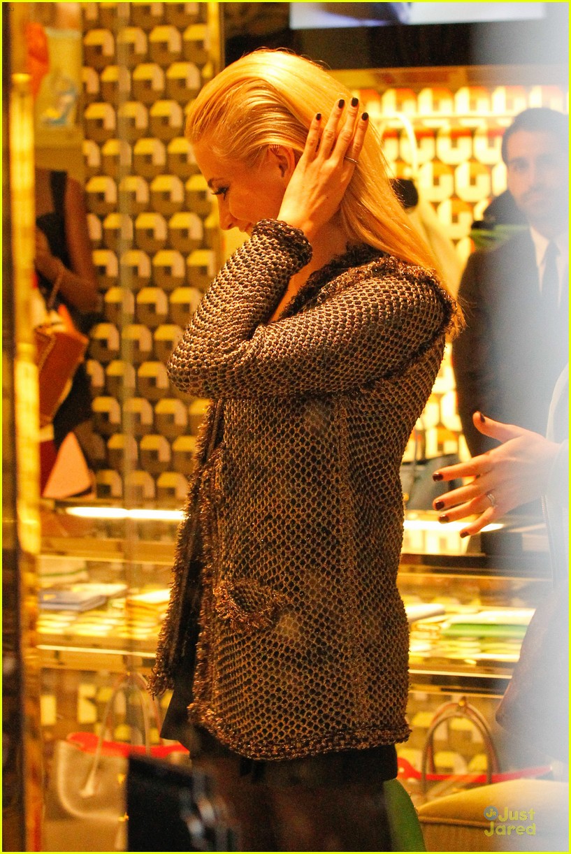 Full Sized Photo of pixie lott shopping fun with sister charlie ann 19