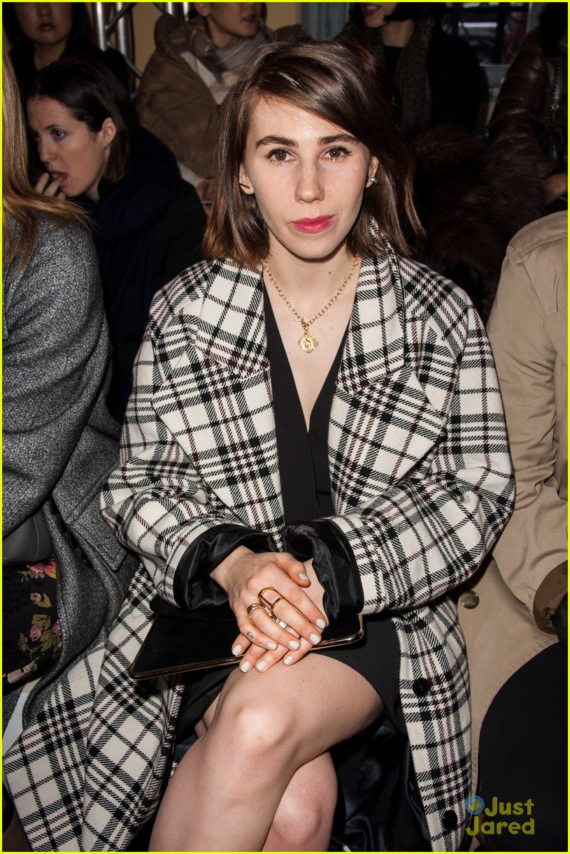 Zosia Mamet: Front Row at Carven Fashion Show | Photo 647832 - Photo ...