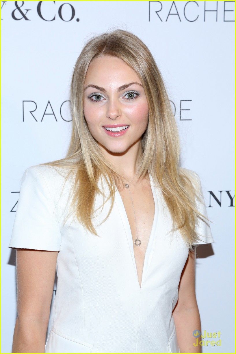 AnnaSophia Robb Is 'Living In Style' with Tiffany & Co. | Photo 656309