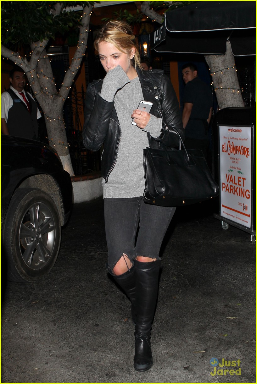 Vanessa Hudgens & Ashley Benson: 'El Compadre's To The End | Photo
