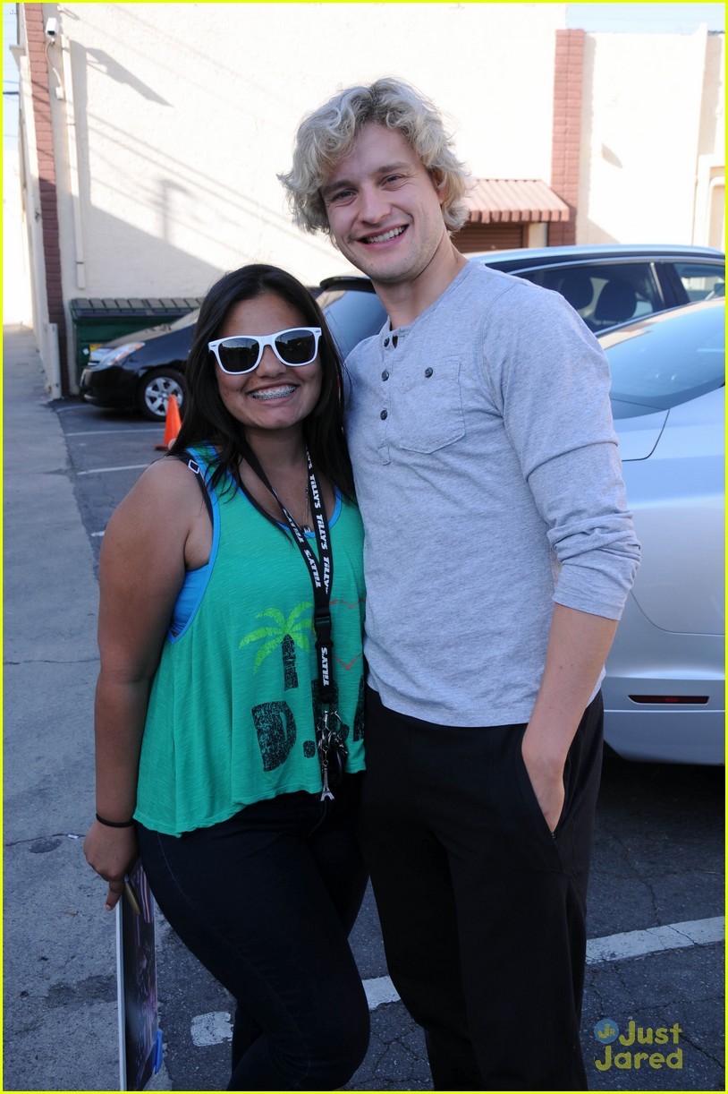 Charlie White Sizes Up His ‘DWTS’ Competition | Photo 654618 - Photo