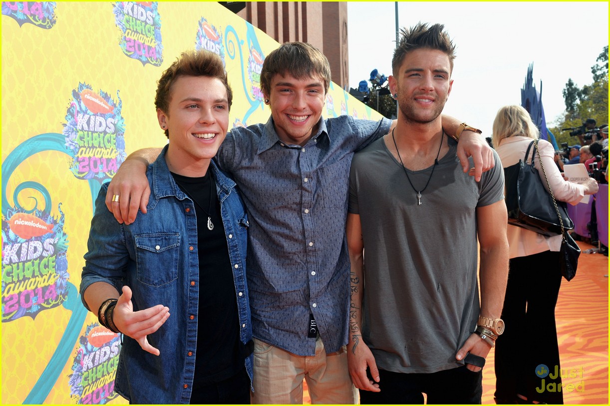 Slime Faces Ready - Emblem3 Hit Up Kids' Choice Awards 2014 