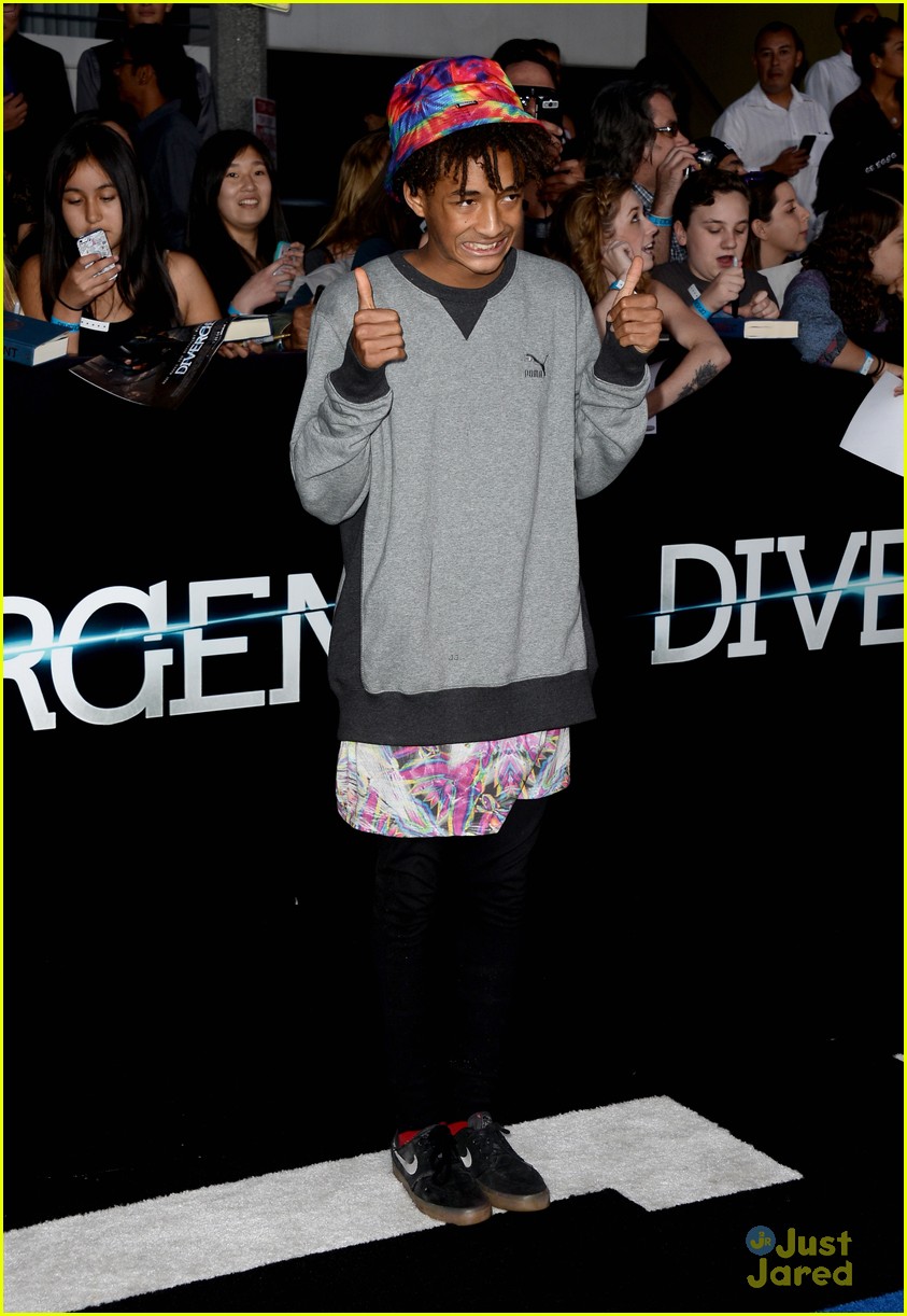 Jaden Smith Moonwalks His Way to the 'Divergent' Premiere | Photo