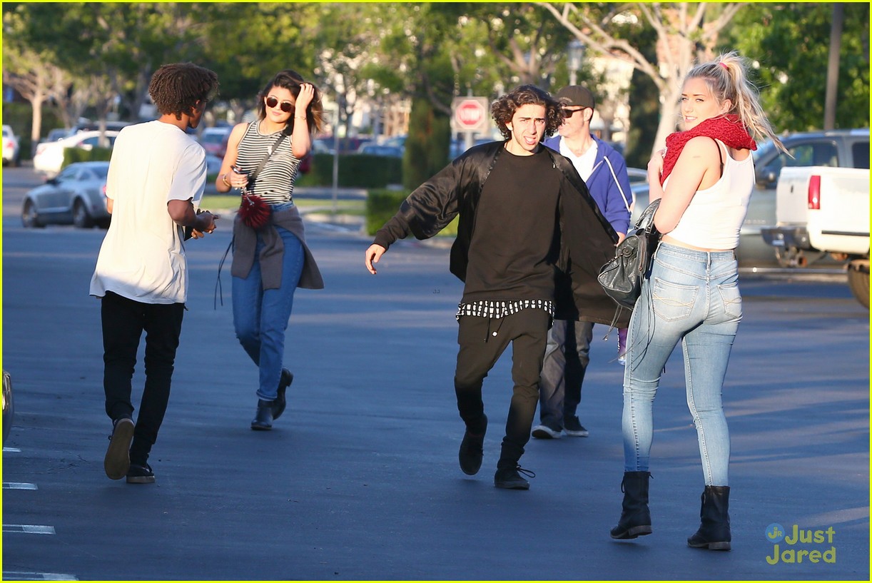 Full Sized Photo Of Kendall Kylie Jenner Huge Hugs Jaden Smith 08