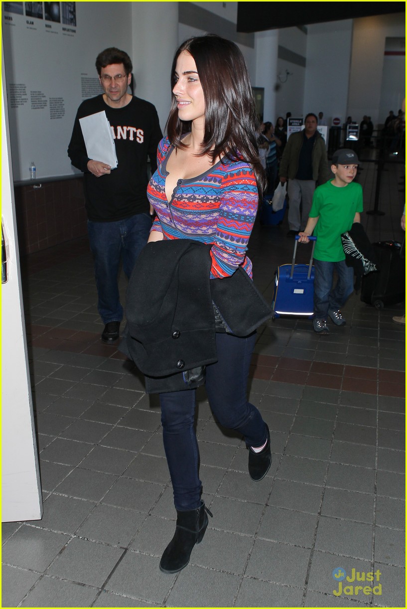 Full Sized Photo of jessica lowndes returns la after canadian screen