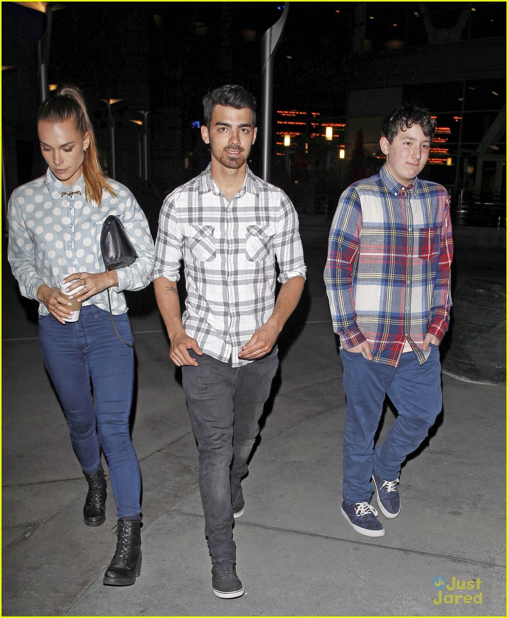 Joe Jonas Hits the Movies with Brother Frankie & Girlfriend Blanda ...