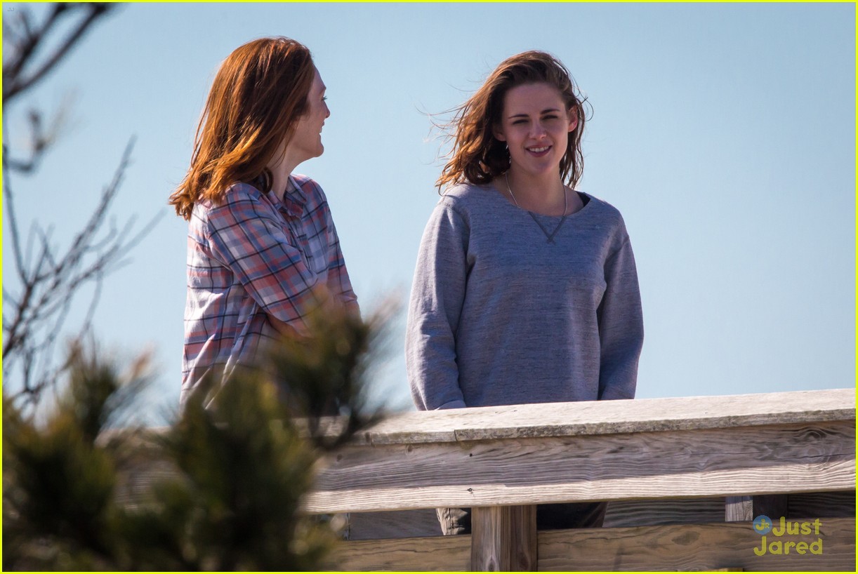 Things Are Getting Windy For Kristen Stewart on 'Still Alice' Set