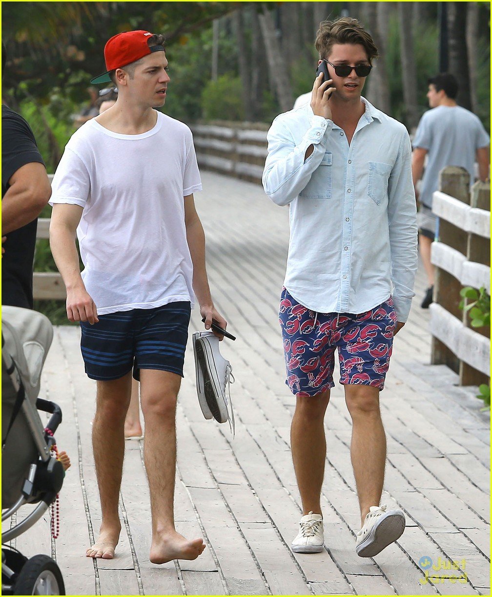 Patrick Schwarzenegger Shirtless in Miami! | Photo 658260 - Photo ...