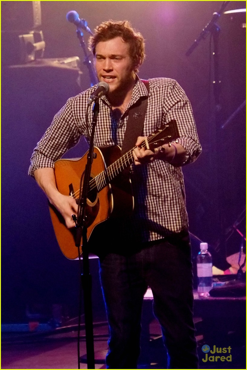 Phillip Phillips Debuts New Single 'Raging Fire' - Listen Now! | Photo ...