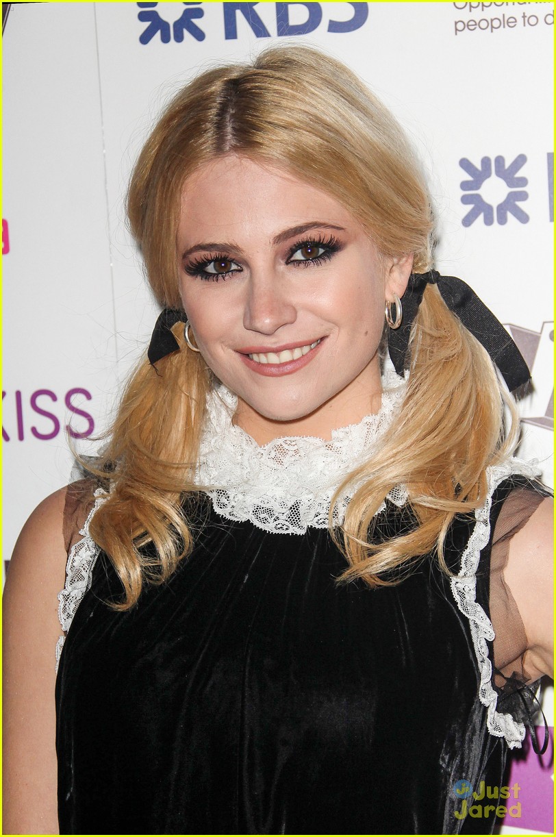 Pixie Lott Channels Wednesday Addams for vInspired National Awards