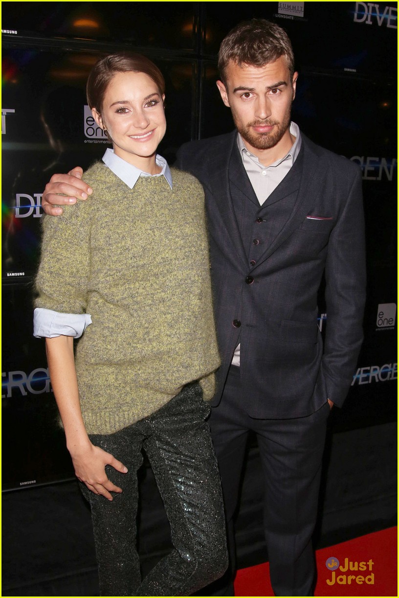 Shailene Woodley 'My Religion is the Earth' Photo 649812 Photo