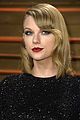 taylor swift goes glam at vanity fair oscars party 2014 06