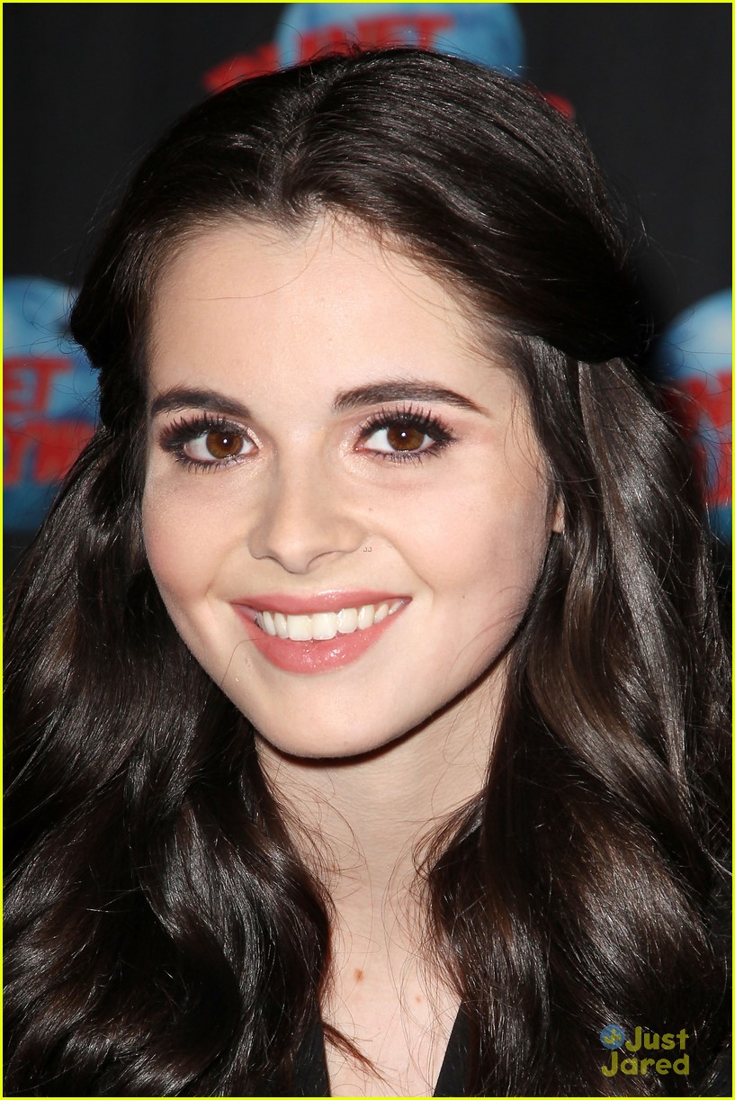 Vanessa Marano: Pretty at Planet Hollywood in NYC! | Photo 649725 ...