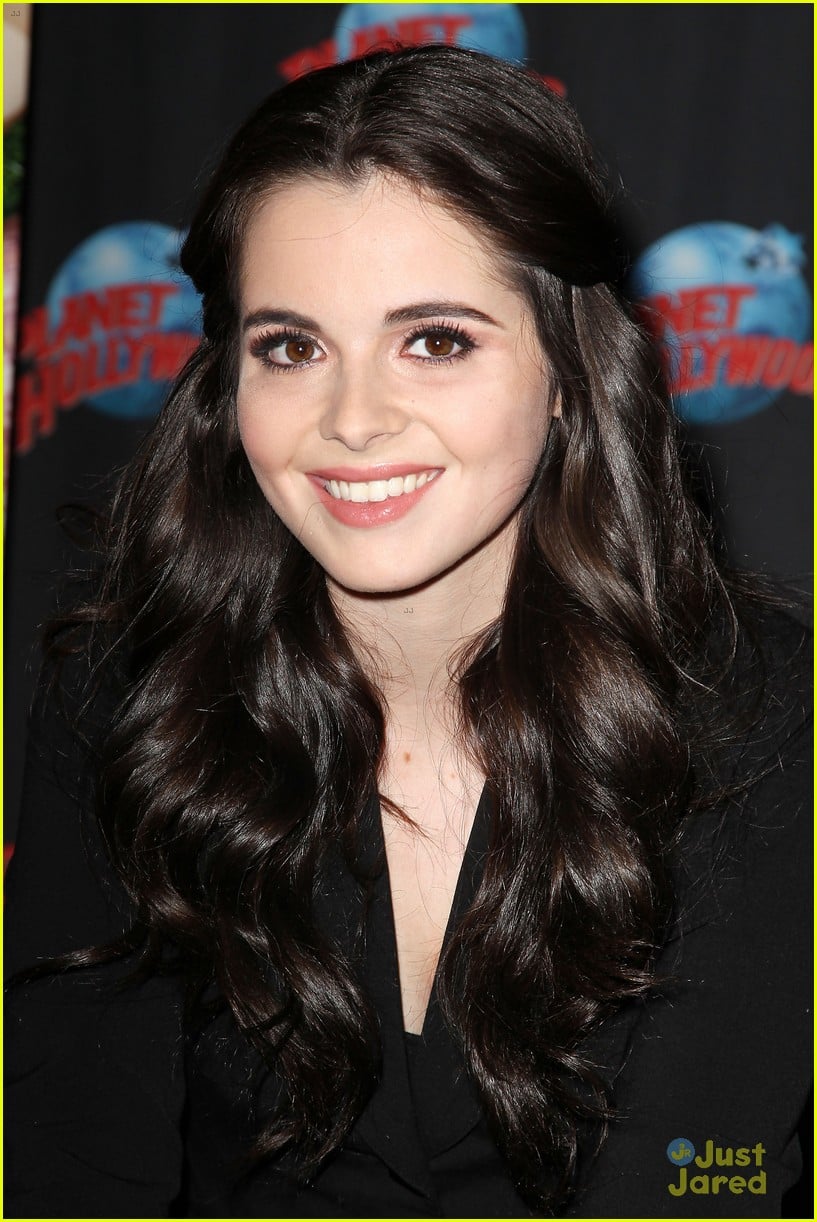 Vanessa Marano: Pretty at Planet Hollywood in NYC! | Photo 649726