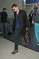 shailene woodley theo james lax airport with sunglasses 05