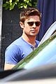 zac efron two tees lunch 01