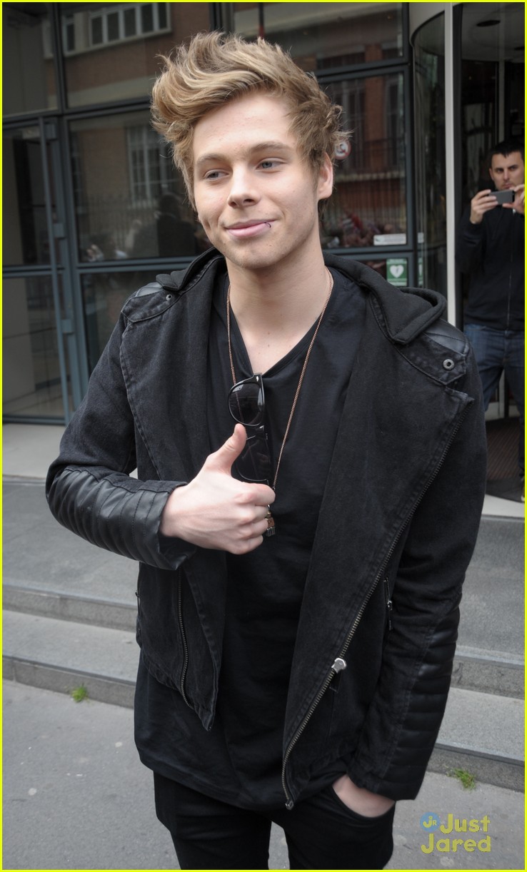 5 Seconds Of Summer Hit Up NRJ Radio in Paris Before Showcase | Photo