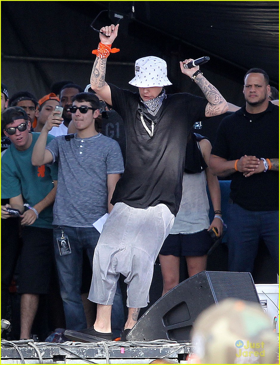 Justin Bieber Coachella April 13, 2018 – Star Style Man