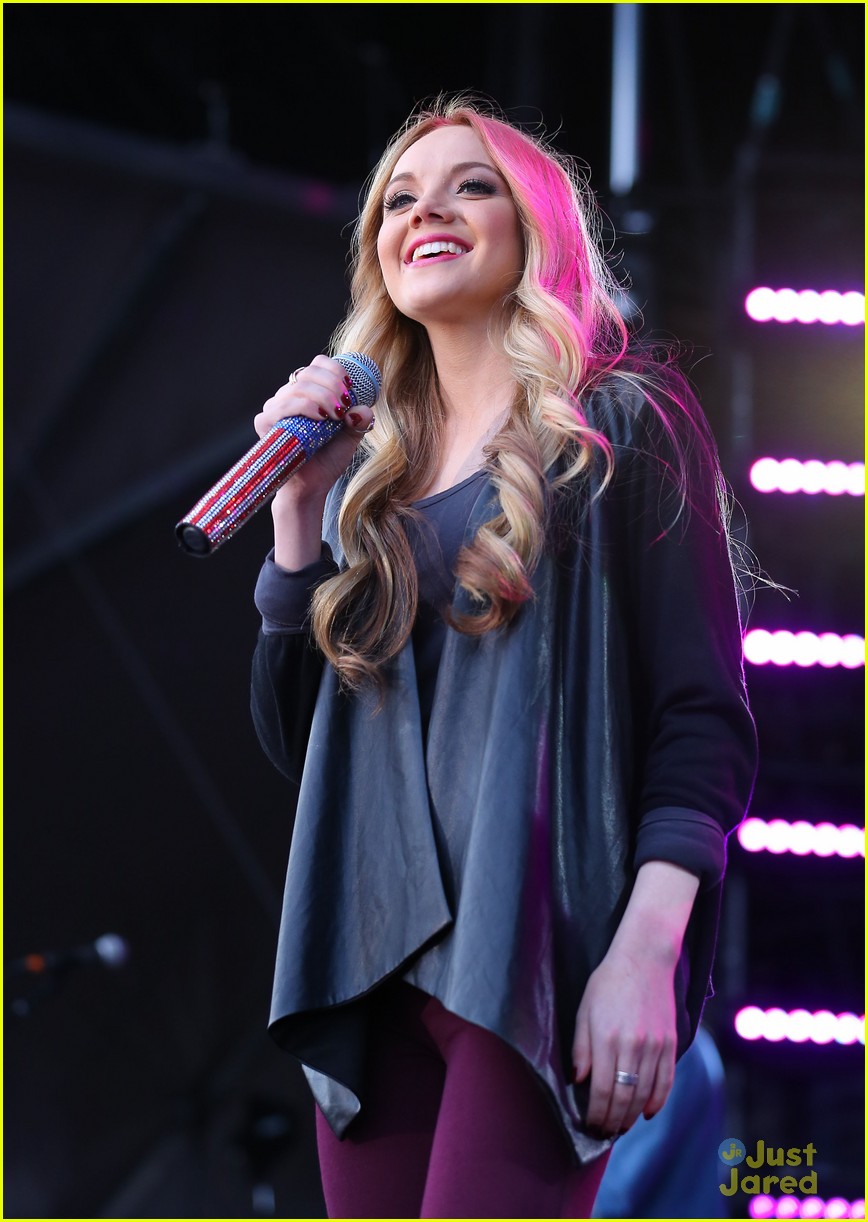 Blake Shelton is 'Cranking' Danielle Bradbery's New Single 'Young in