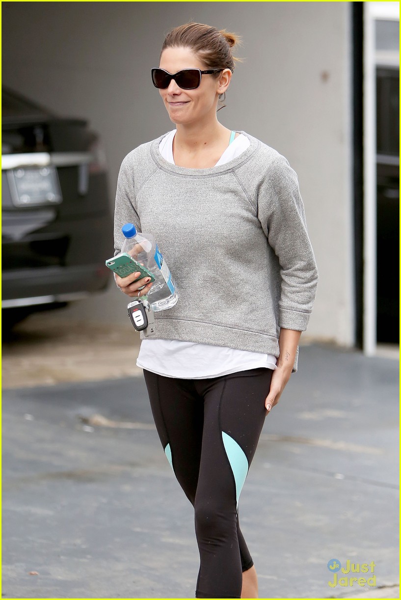 Ashley Greene Wears Super-Colorful Kicks at Gym | Photo 665032 - Photo ...