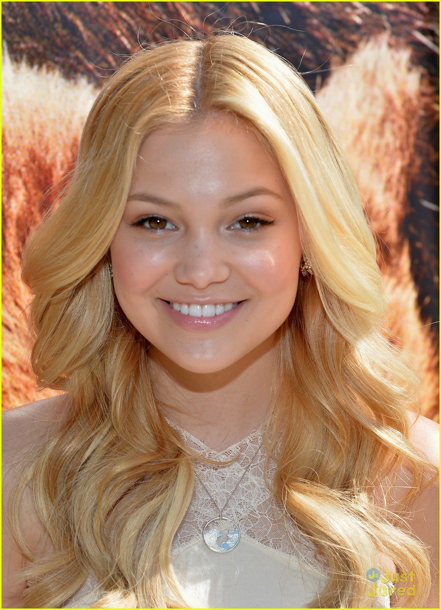 Olivia Holt Hosts 'Bears' Screening & Brings Along 'I Didn't Do It