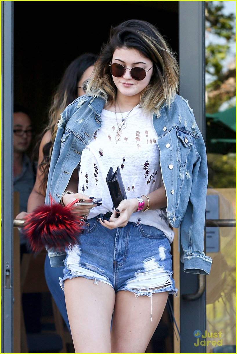 Kylie Jenner: Sugarfish Lunch After Coachella 2014 | Photo 663801