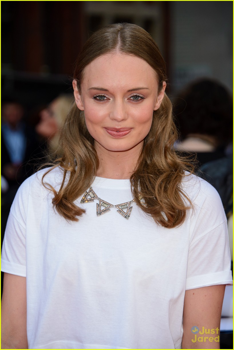 Olivia Cooke & Sam Claflin: 'The Quiet Ones' Premiere Pics! | Photo