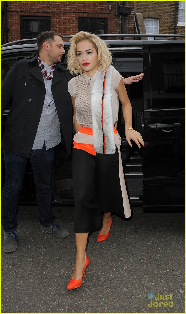 Rita Ora Wears Fringe On Top Out In LA | Photo 664344 - Photo Gallery