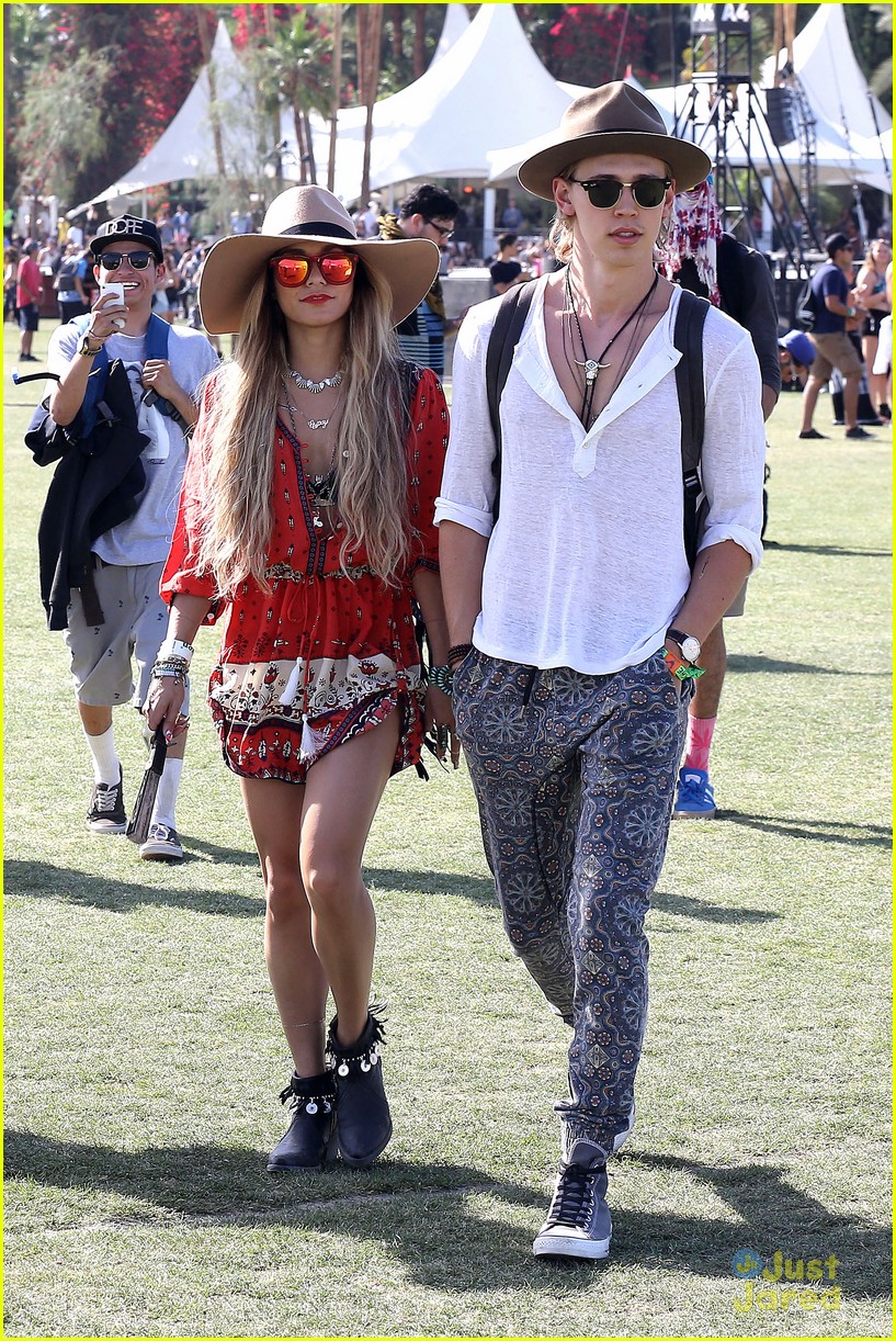 Vanessa Hudgens & Austin Butler: Hot Hat Couple at Coachella 2014 ...
