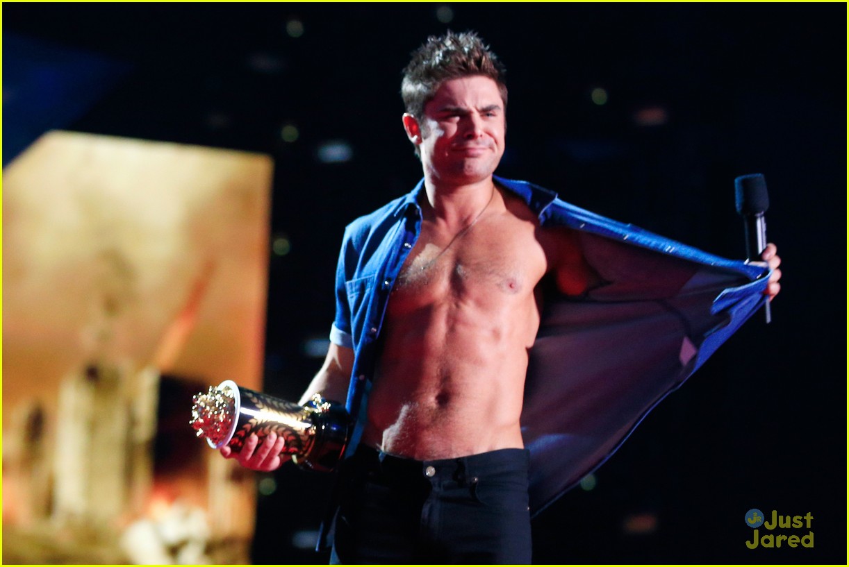 Rita Ora Strips Zac Efron Of His Shirt After Win At Mtv Movie Awards 2014 Photo 663301 Photo 