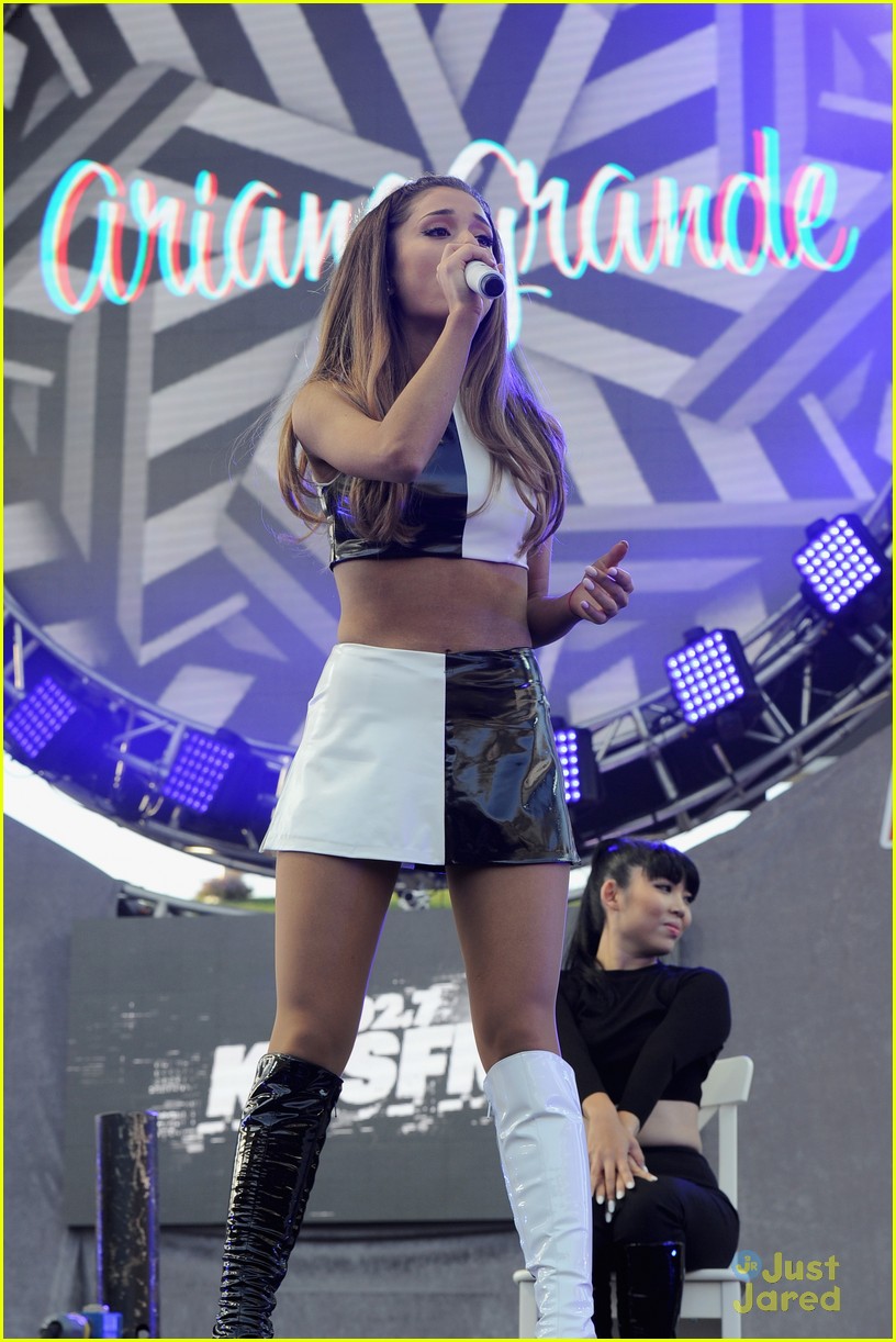 Ariana Grande Performs With Iggy Azalea & Big Sean At Wango Tango 2014 