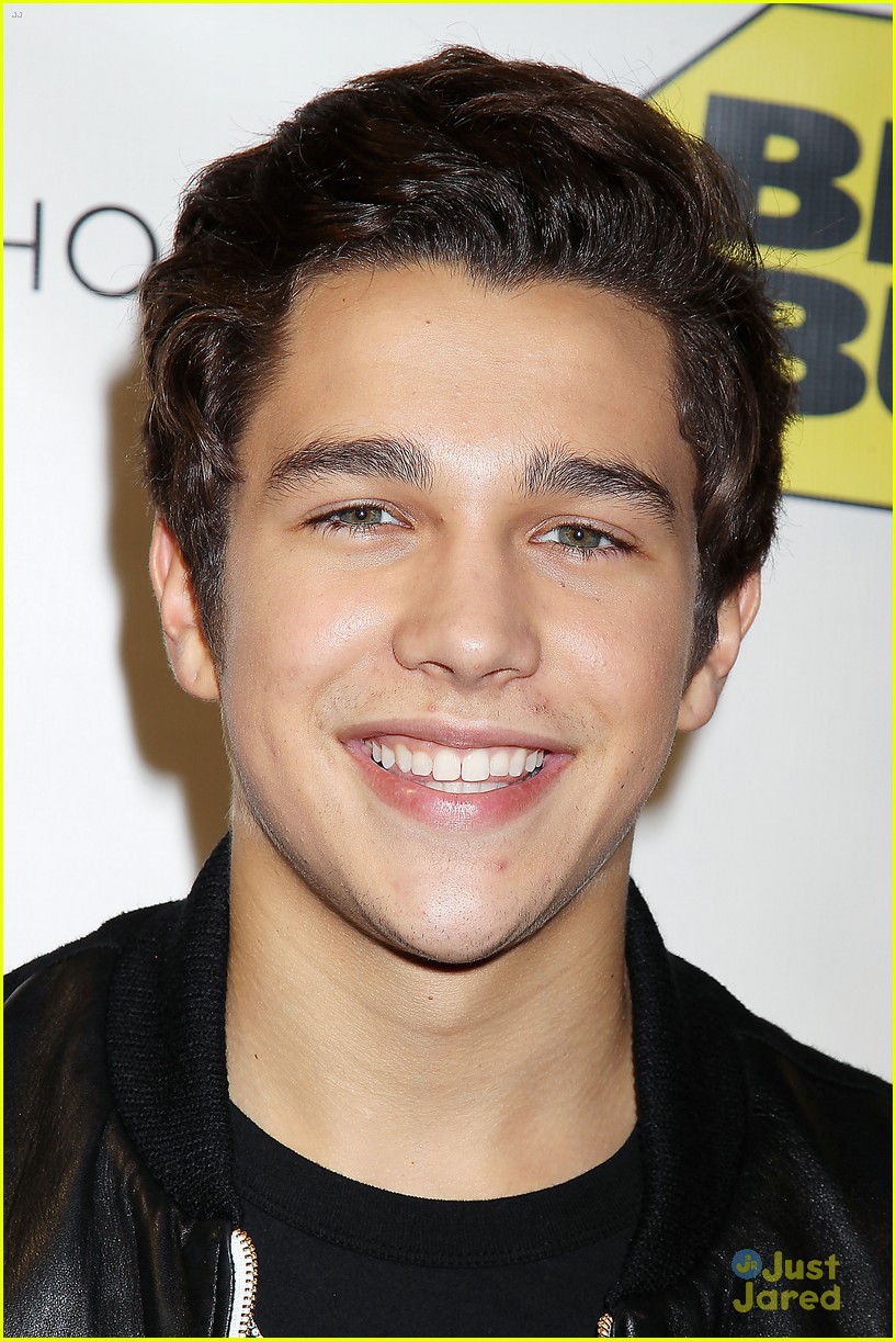 How old is austin mahone