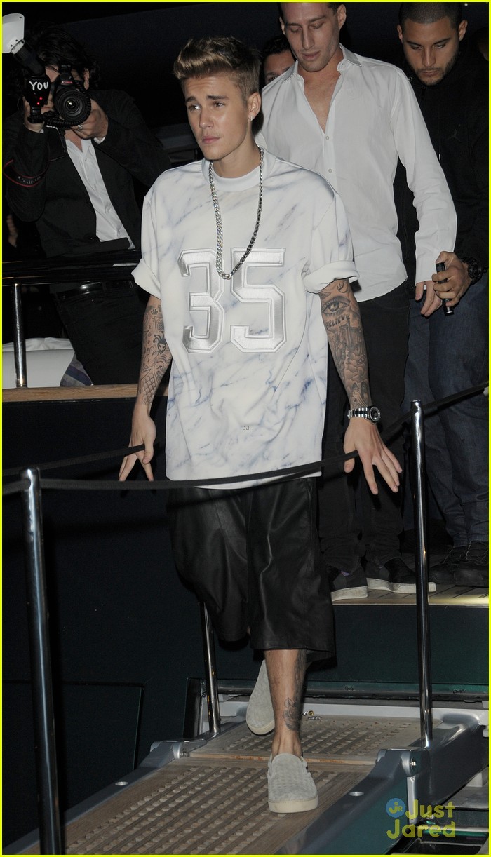 Justin Bieber Catches Up With Old Flame Barbara Palvin At Cannes Party Photo 678631 Photo