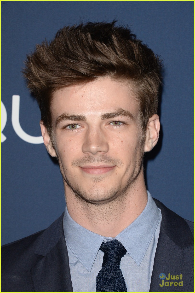 Grant Gustin & Danielle Panabaker Present 'The Flash' at The CW ...