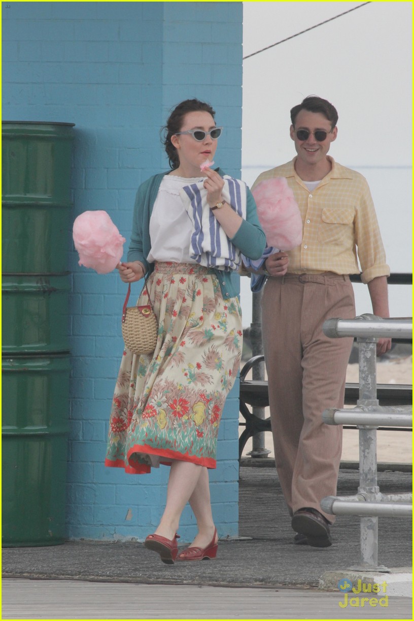 Saoirse Ronan Smooches Emory Cohen During 'Brooklyn' Coney Island Scene ...