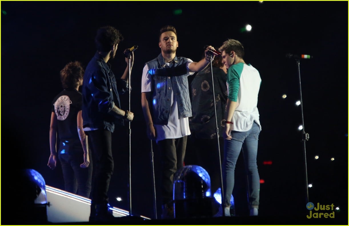 One Direction Hits the Wembley Stage for the Second Night in a Row ...